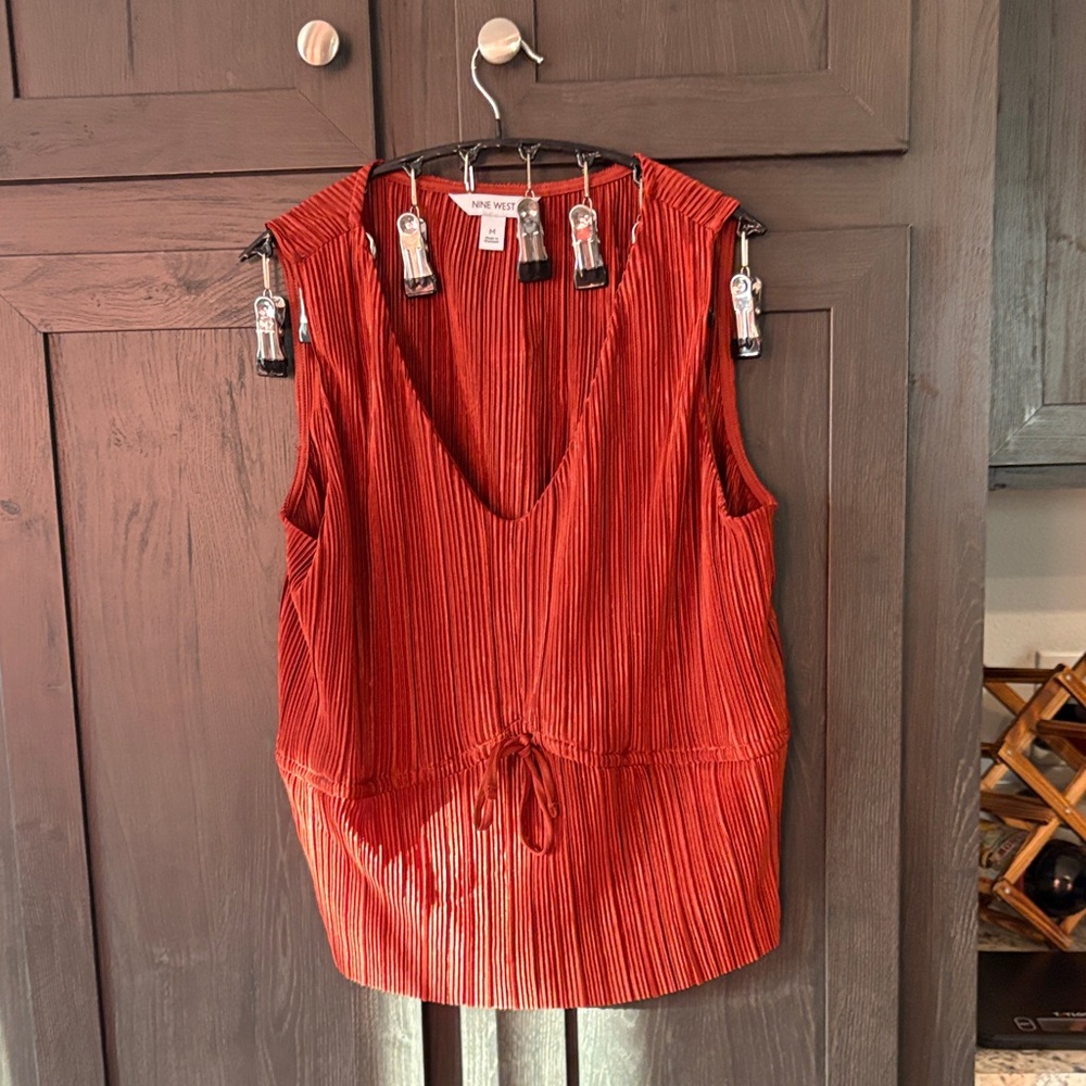 Nine West Rust Sleeveless Blouse